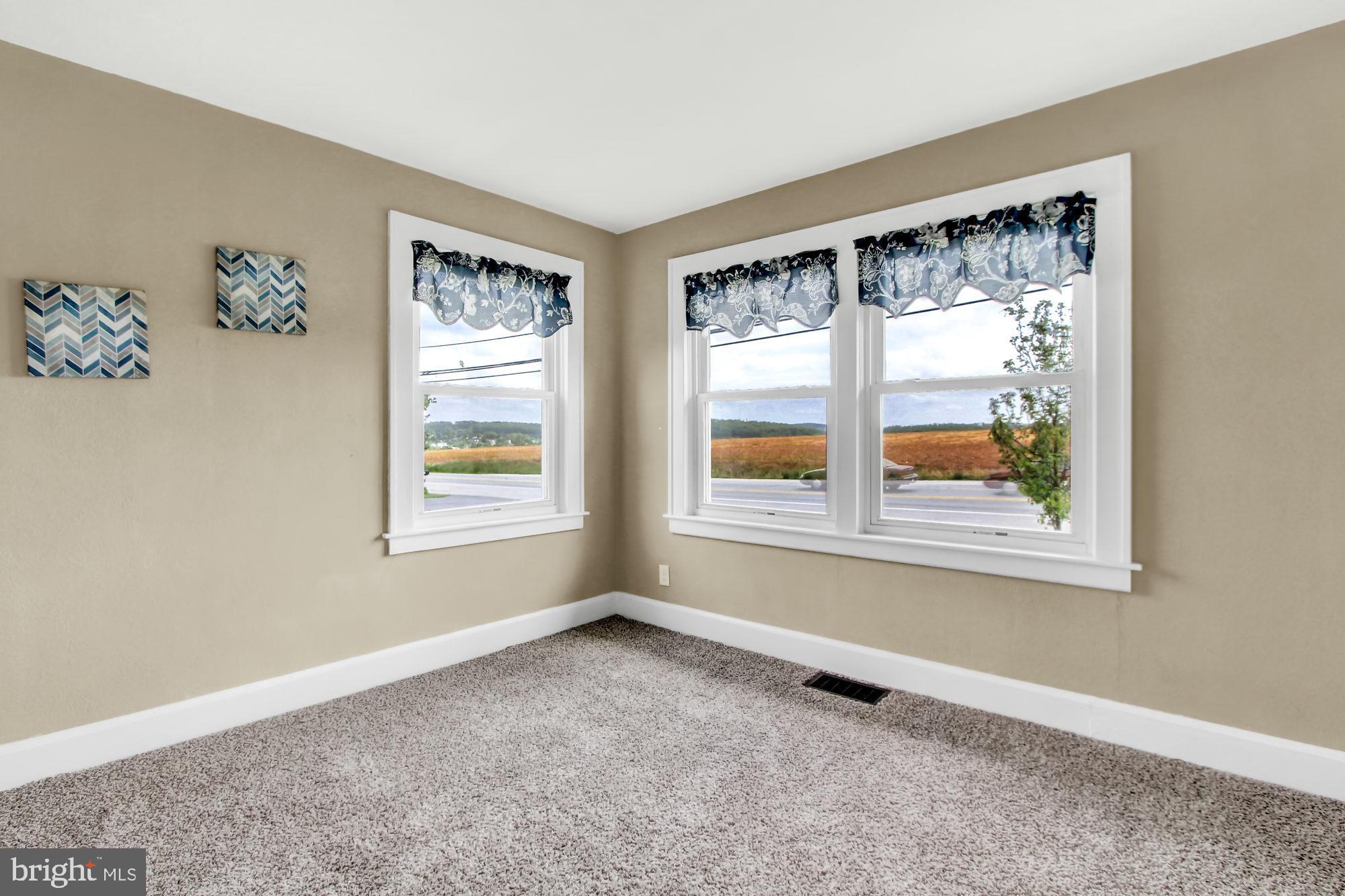 75 Windsor Road York, PA 17402 - Photo 15 of 29 Gallery Image 15
