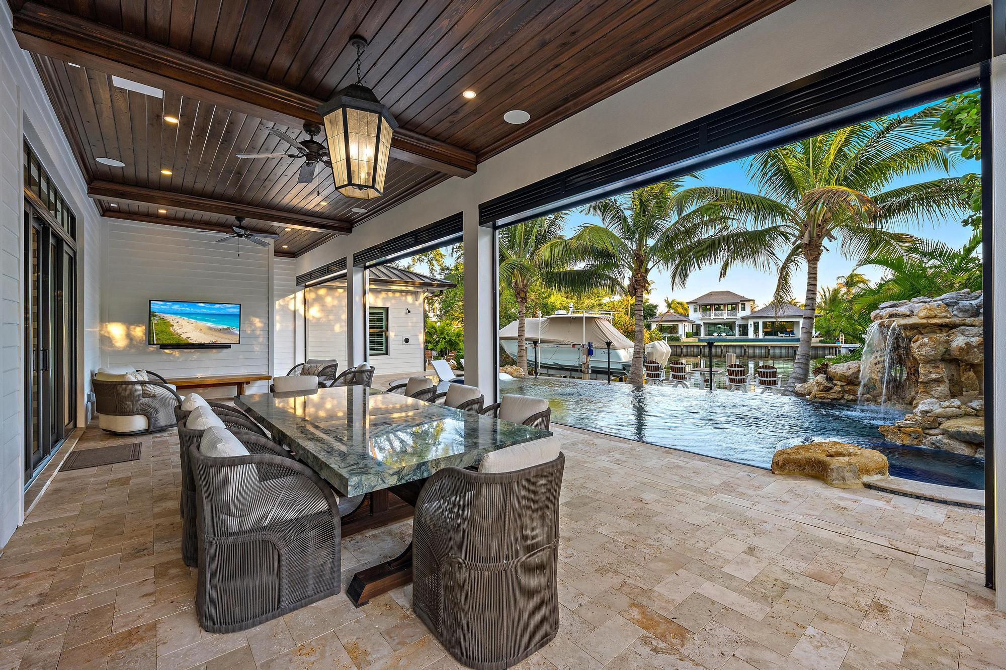 942 Pompano Drive Jupiter, FL 33458 - Photo 12 of 70 942 Pompano Dr-11