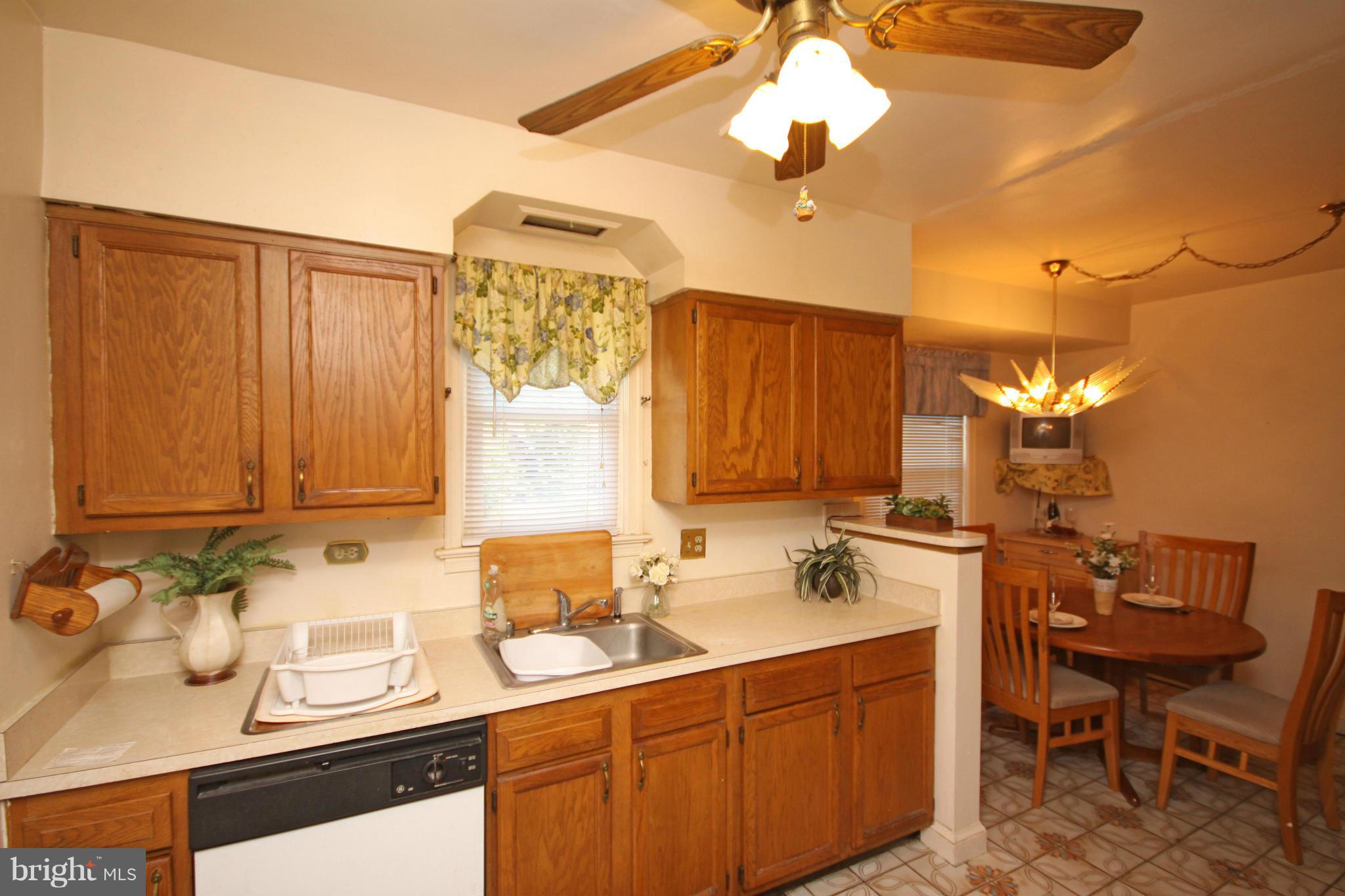 516 Mississippi Avenue Silver Spring, MD 20910 - Photo 11 of 30 Kitchen