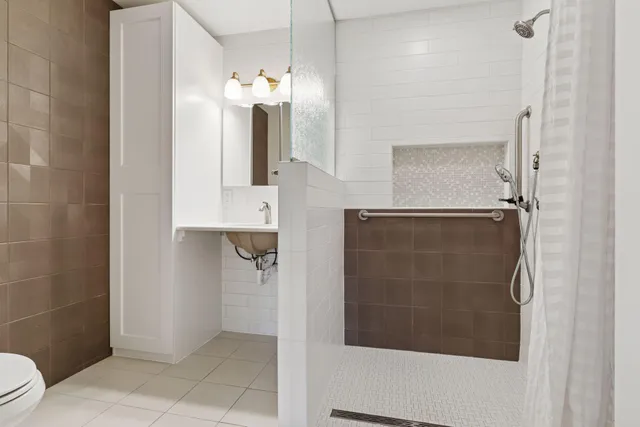 $399,900 | 981 Xene Lane North, Plymouth, MN 55447