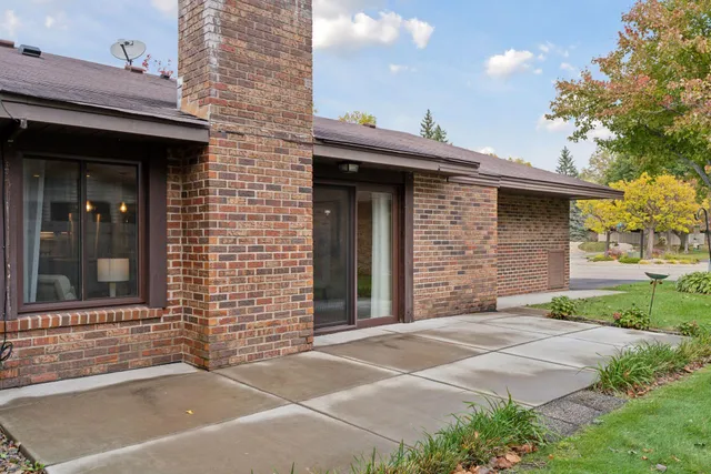 $399,900 | 981 Xene Lane North, Plymouth, MN 55447