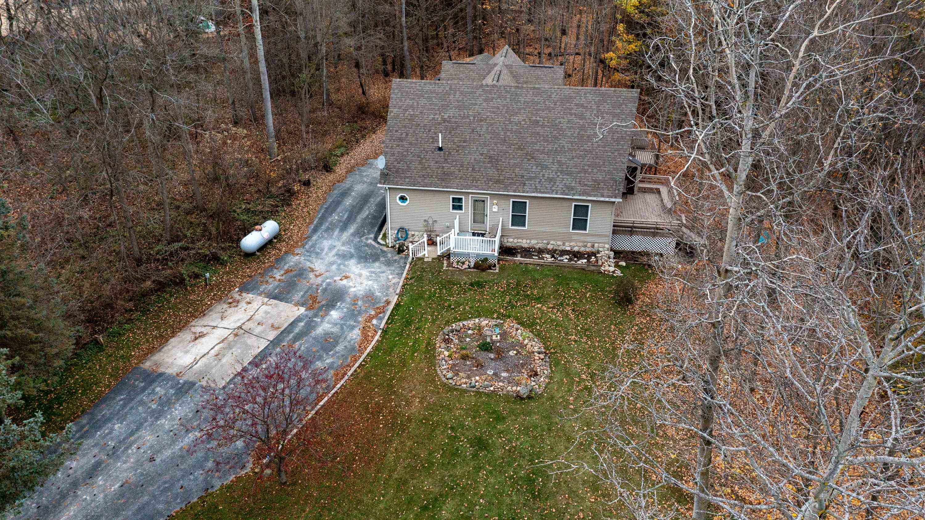 11076 Norman Road Yale, MI 48097 - Photo 90 of 99 50127457-89.JPG