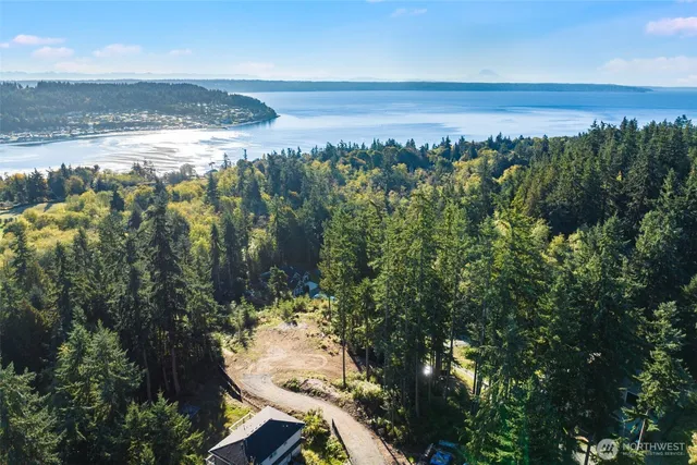 $285,000 | 3681 Kingston Court, Clinton, WA 98236