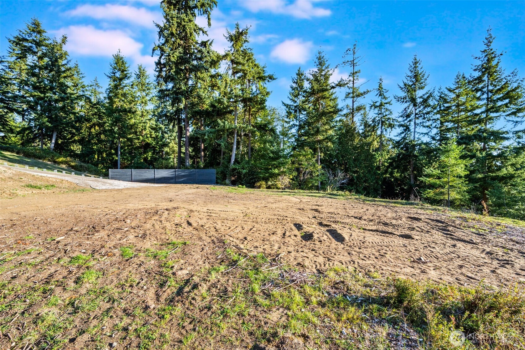 3681 Kingston Court Clinton, WA 98236 - Photo 9 of 37