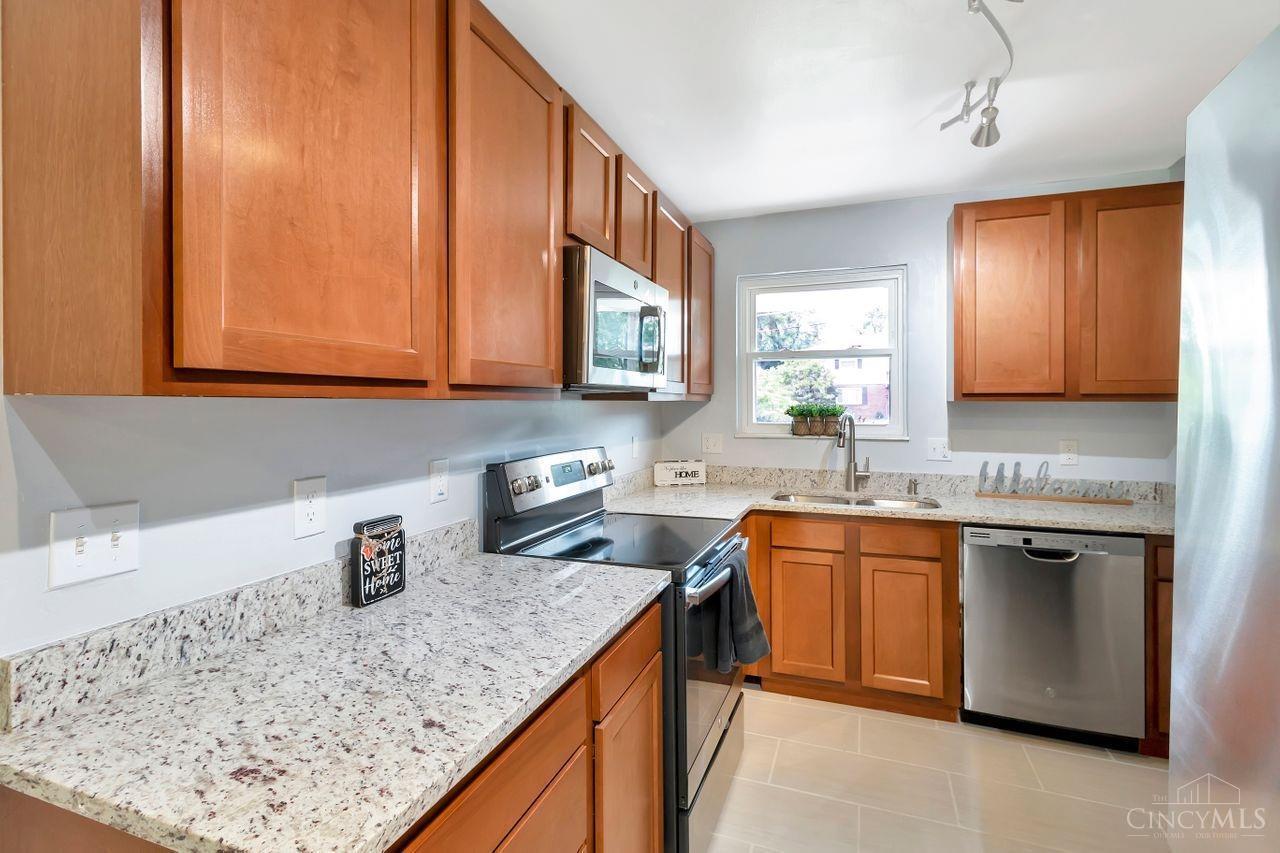 11785 Hanover Road Forest Park, OH 45240 - Photo 9 of 41