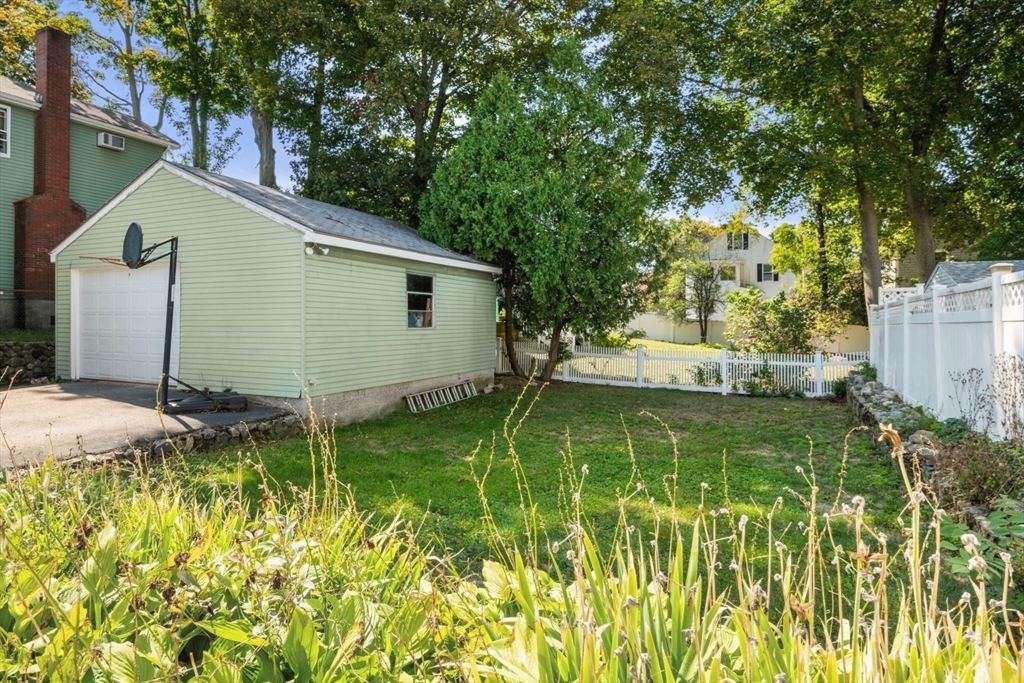 7 Everett Street Stoneham, MA 02180 - Photo 5 of 40