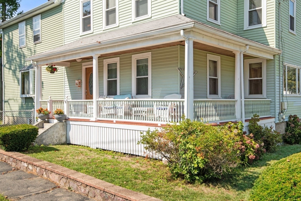 7 Everett Street Stoneham, MA 02180 - Photo 6 of 40