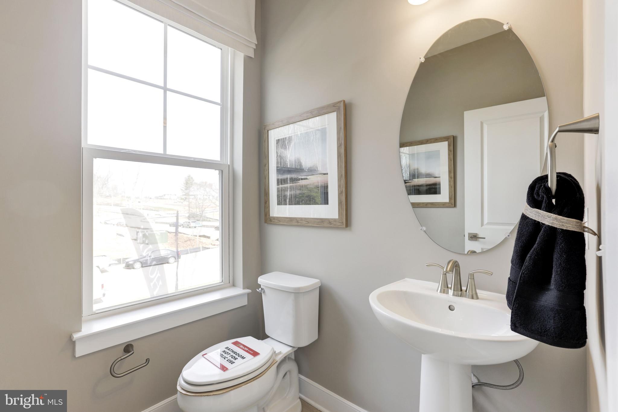 1544 Meadowlark Glen Road Dumfries, VA 22026 - Photo 16 of 45 Powder Room