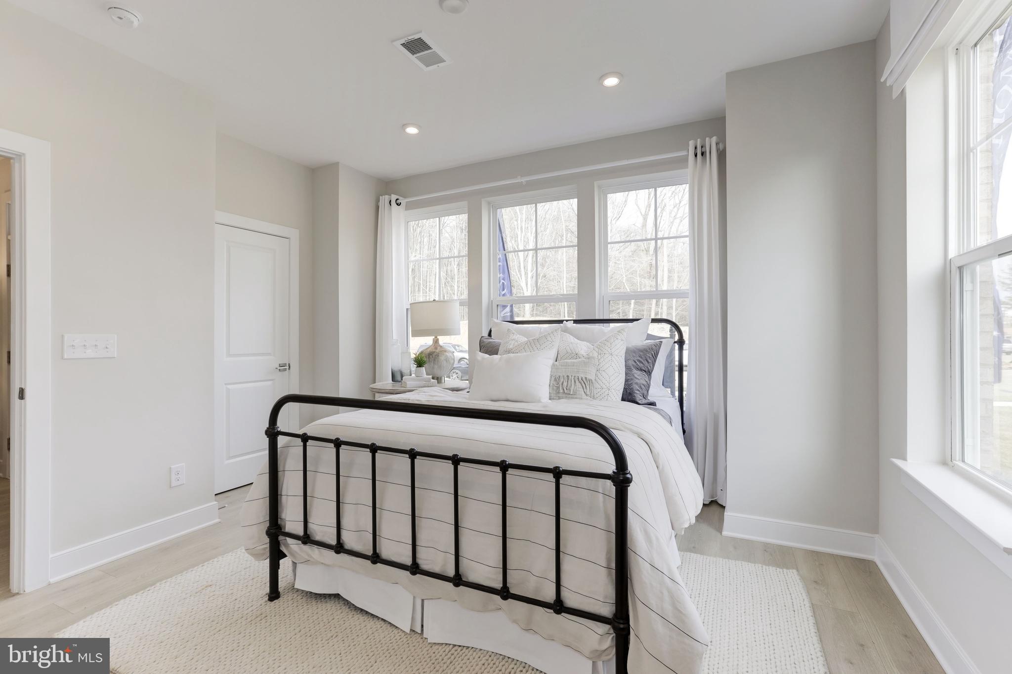 1544 Meadowlark Glen Road Dumfries, VA 22026 - Photo 25 of 45 Bedroom