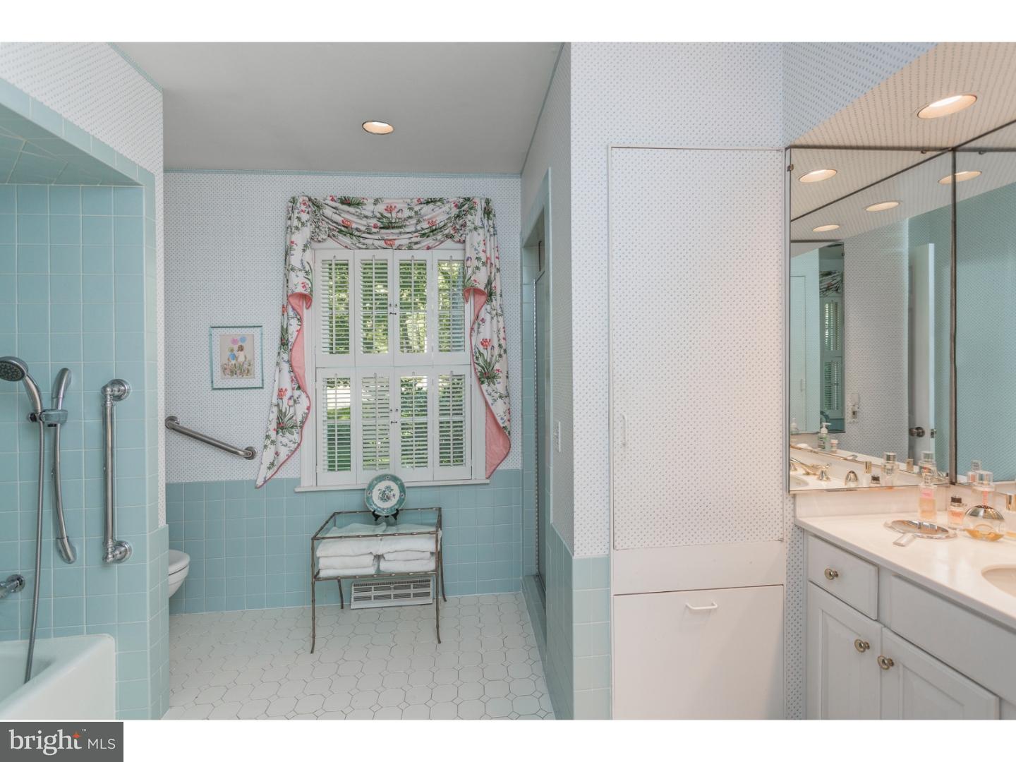 40 Pheasant Hill Road Princeton, NJ 08540 - Photo 16 of 25 Master Bathroom
