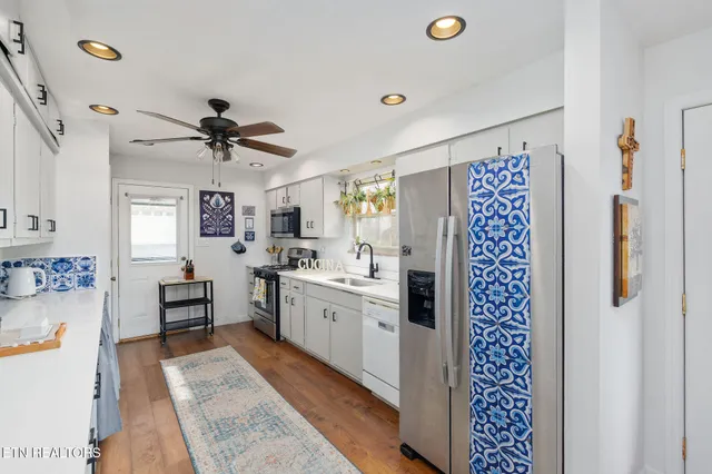 $420,000 | 7604 Berkshire Boulevard, Powell, TN 37849