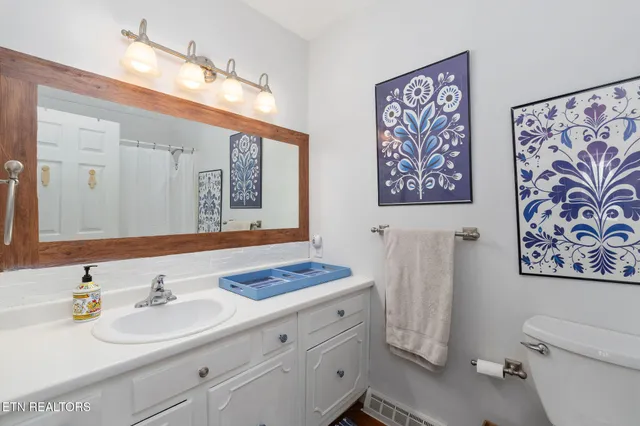 $420,000 | 7604 Berkshire Boulevard, Powell, TN 37849