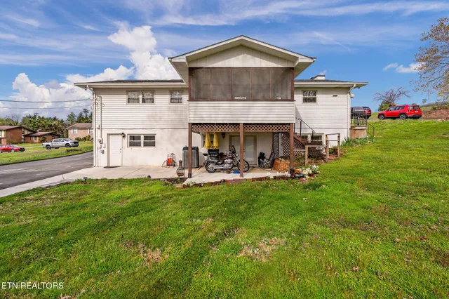 $420,000 | 7604 Berkshire Boulevard, Powell, TN 37849