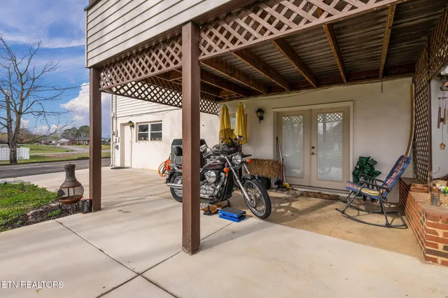 $420,000 | 7604 Berkshire Boulevard, Powell, TN 37849