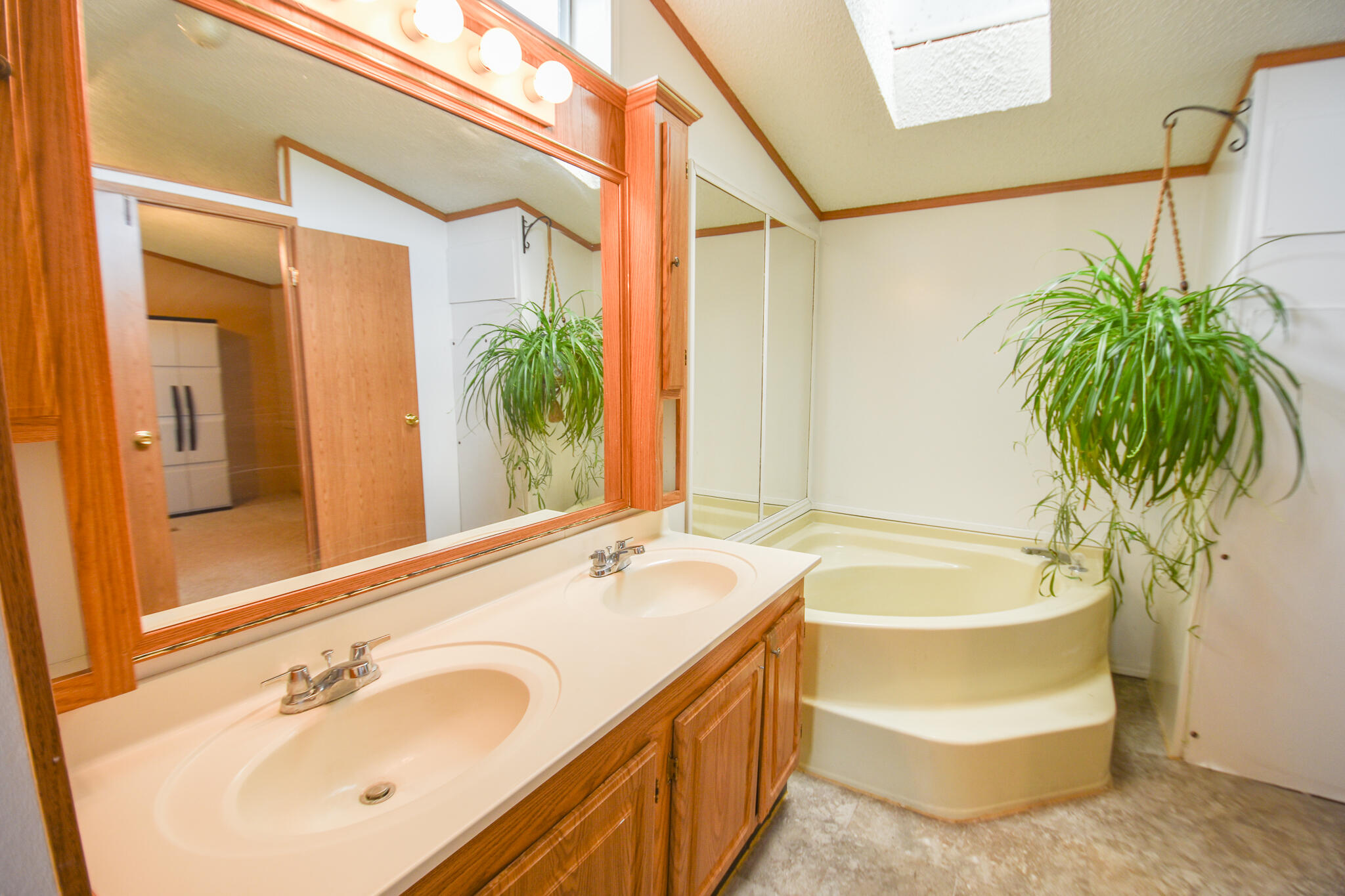 193 North Fillmore Road Coldwater, MI 49036 - Photo 17 of 23 DSC_0258