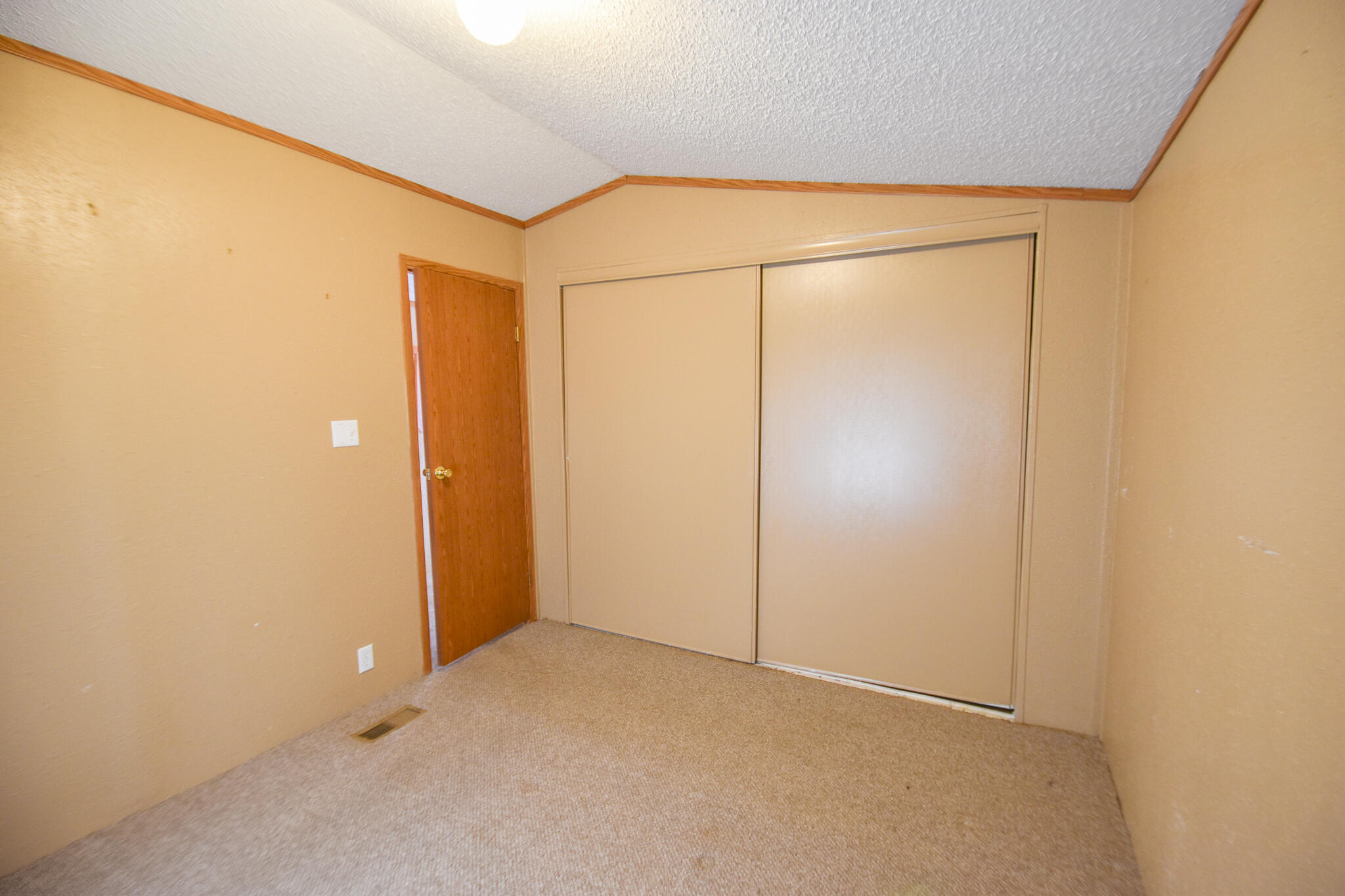 193 North Fillmore Road Coldwater, MI 49036 - Photo 20 of 23 DSC_0245