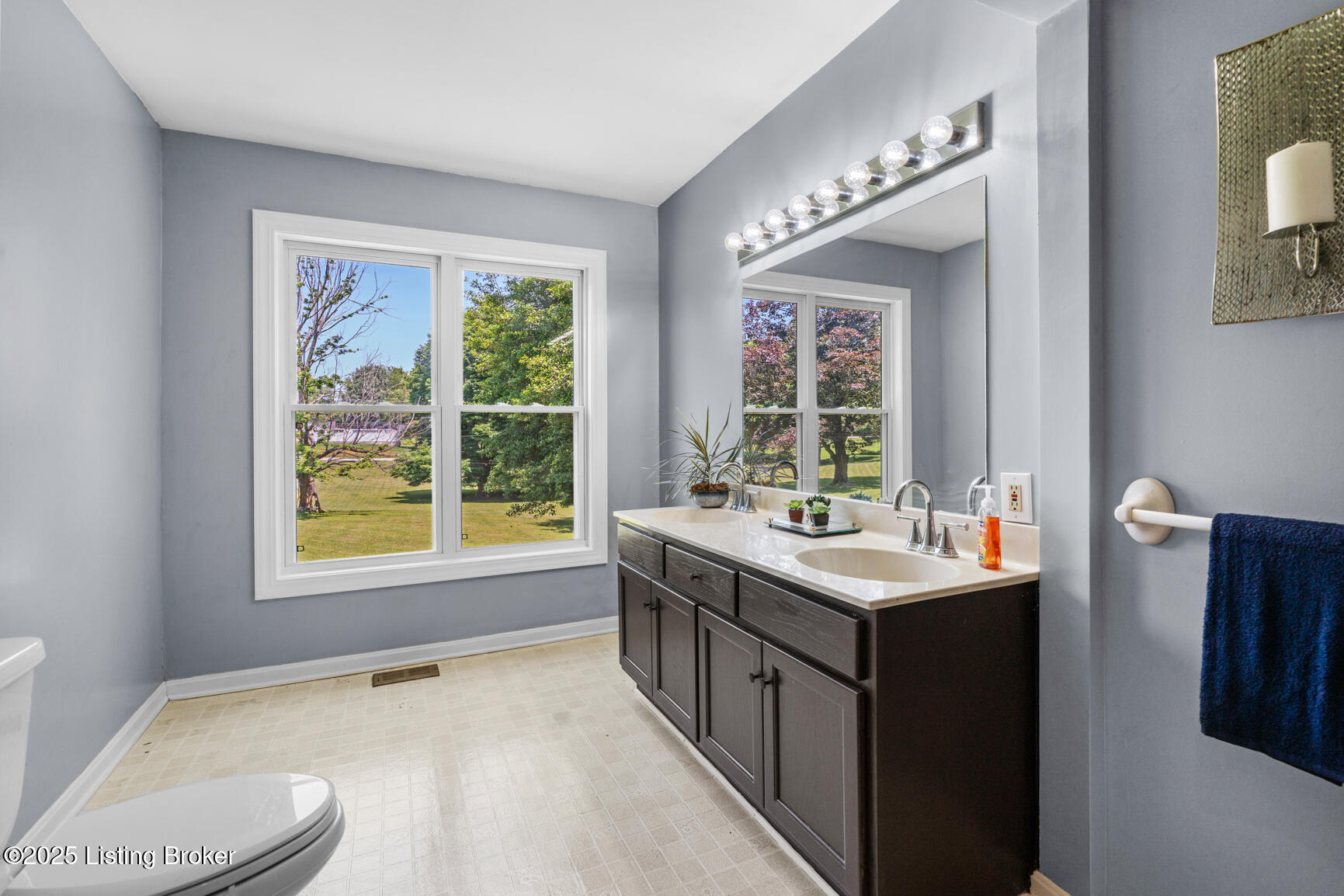 6712 Cooper Chapel Road Louisville, KY 40229 - Photo 33 of 78 DSC03341