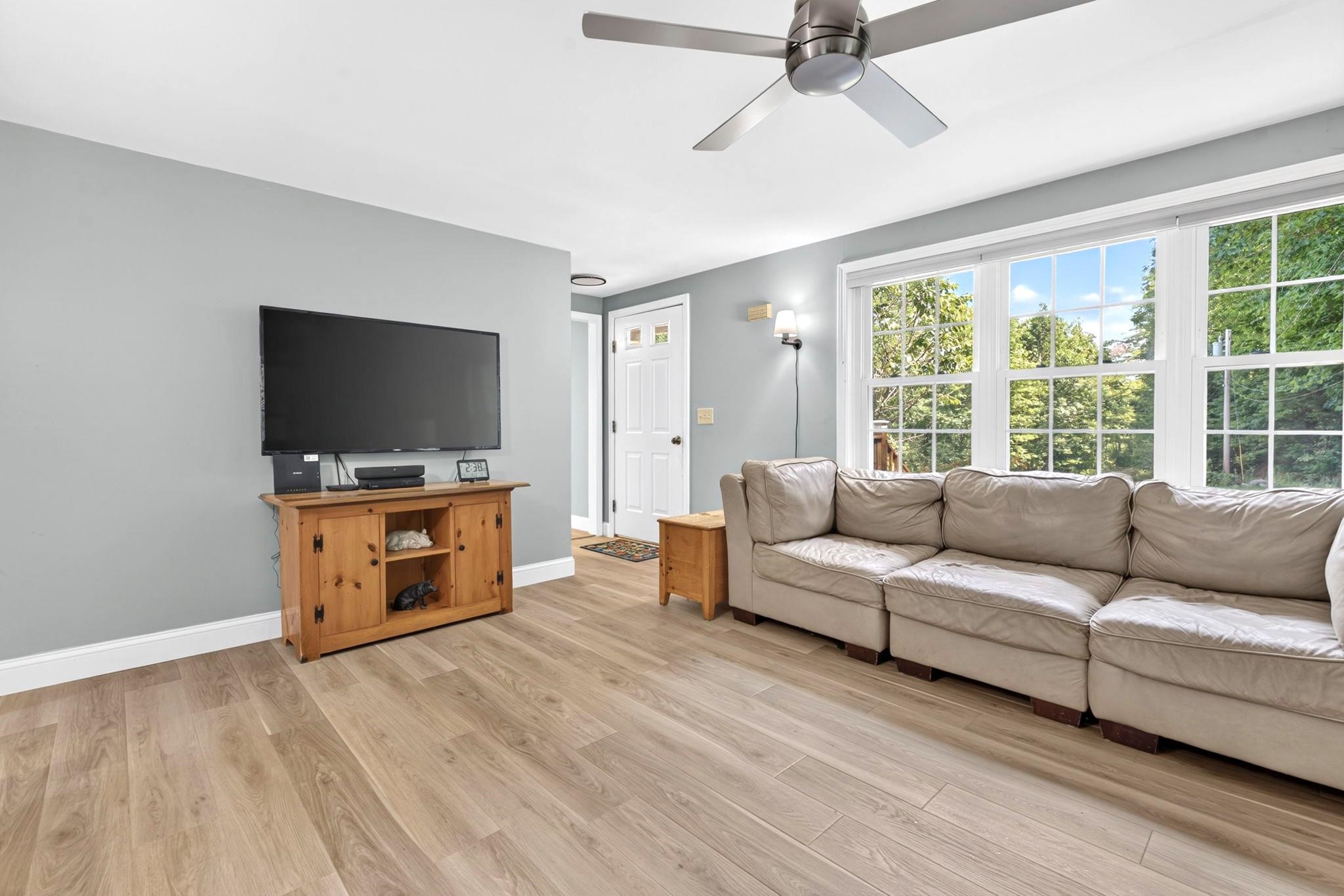 279 Weare Road New Boston, NH 03070 - Photo 15 of 50