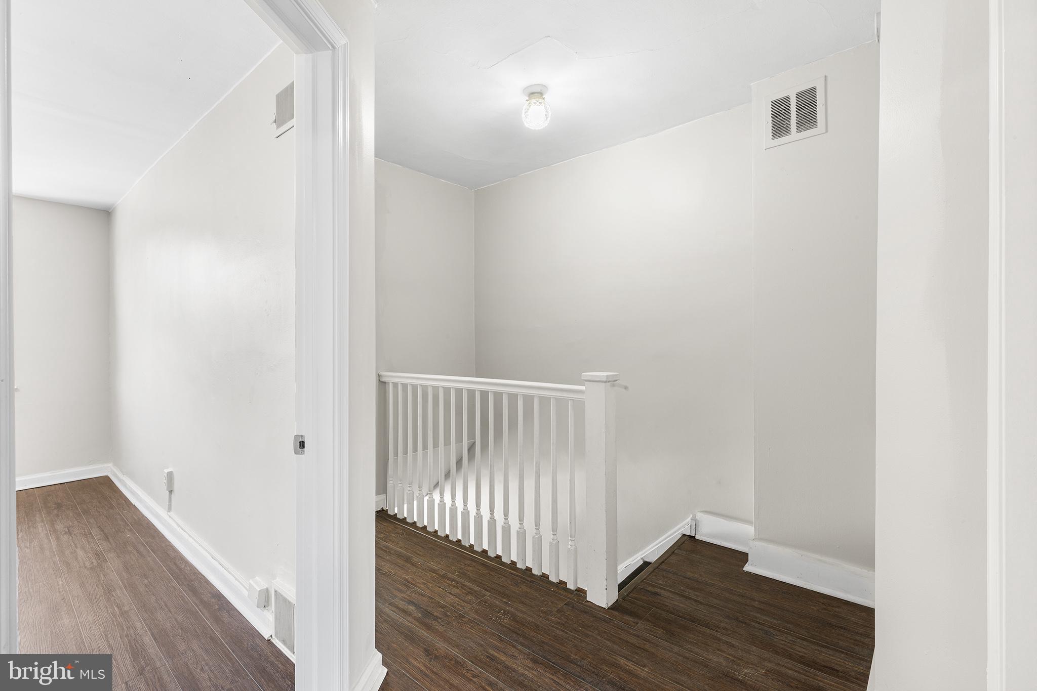 240 Barclay Road Upper Darby, PA 19082 - Photo 15 of 24