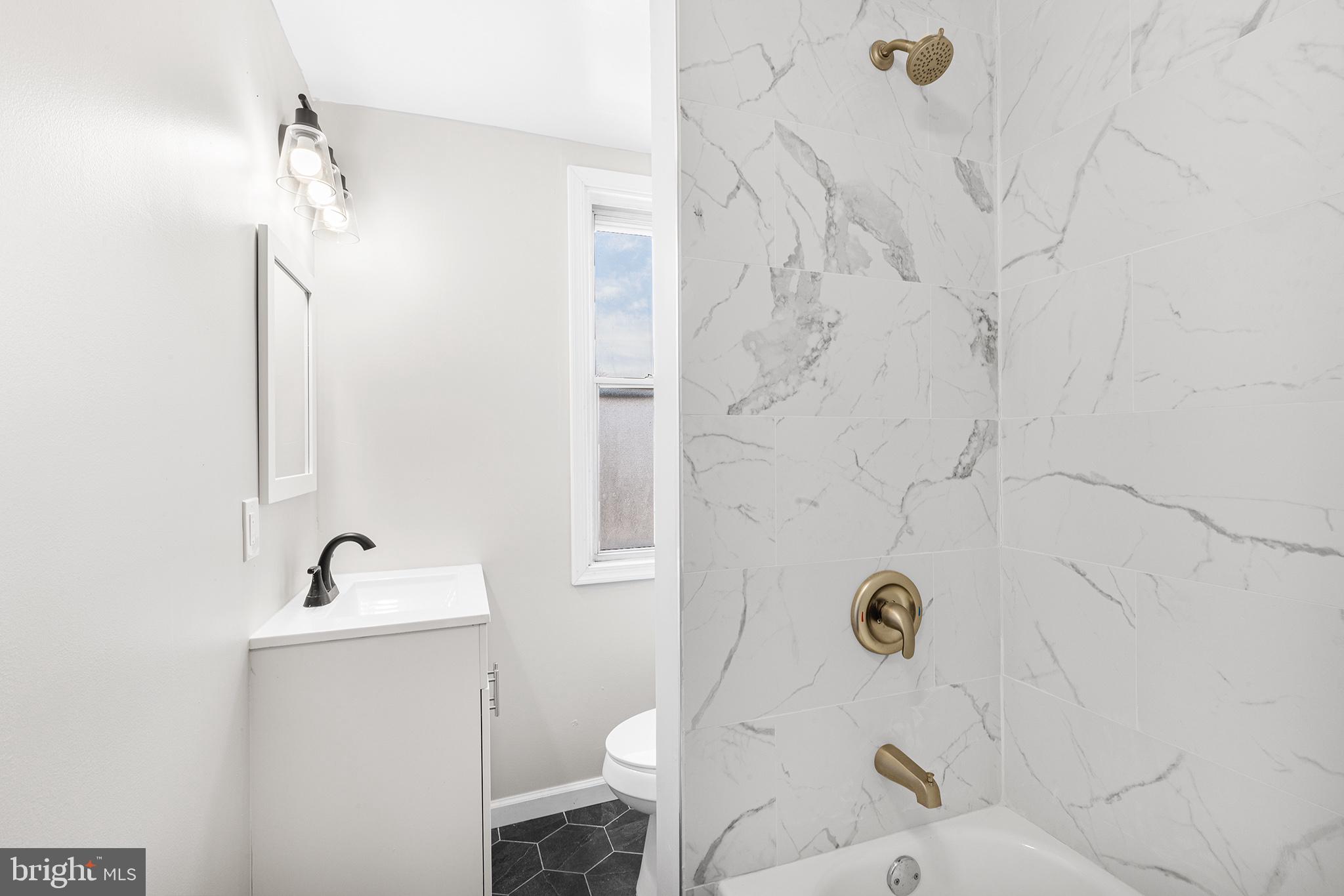 240 Barclay Road Upper Darby, PA 19082 - Photo 18 of 24