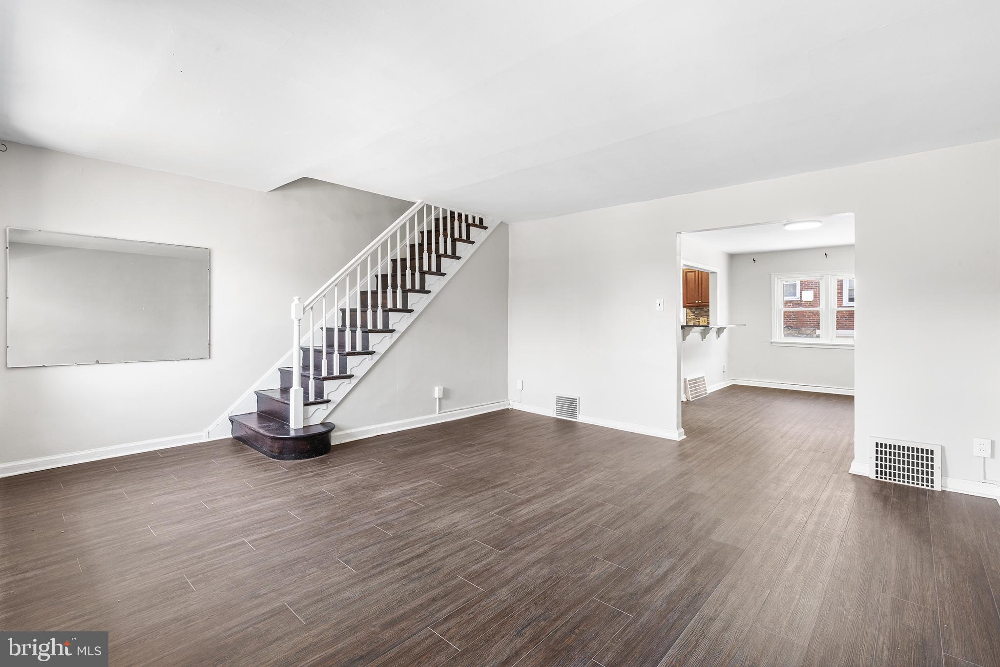 240 Barclay Road Upper Darby, PA 19082 - Photo 2 of 24