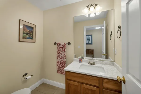 $574,900 | 18 Deborah Lane, Dover, NH 03820