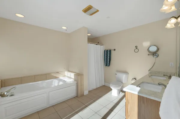 $574,900 | 18 Deborah Lane, Dover, NH 03820