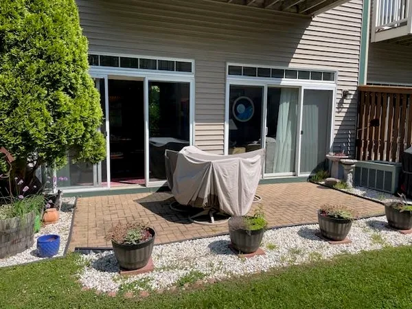 $574,900 | 18 Deborah Lane, Dover, NH 03820