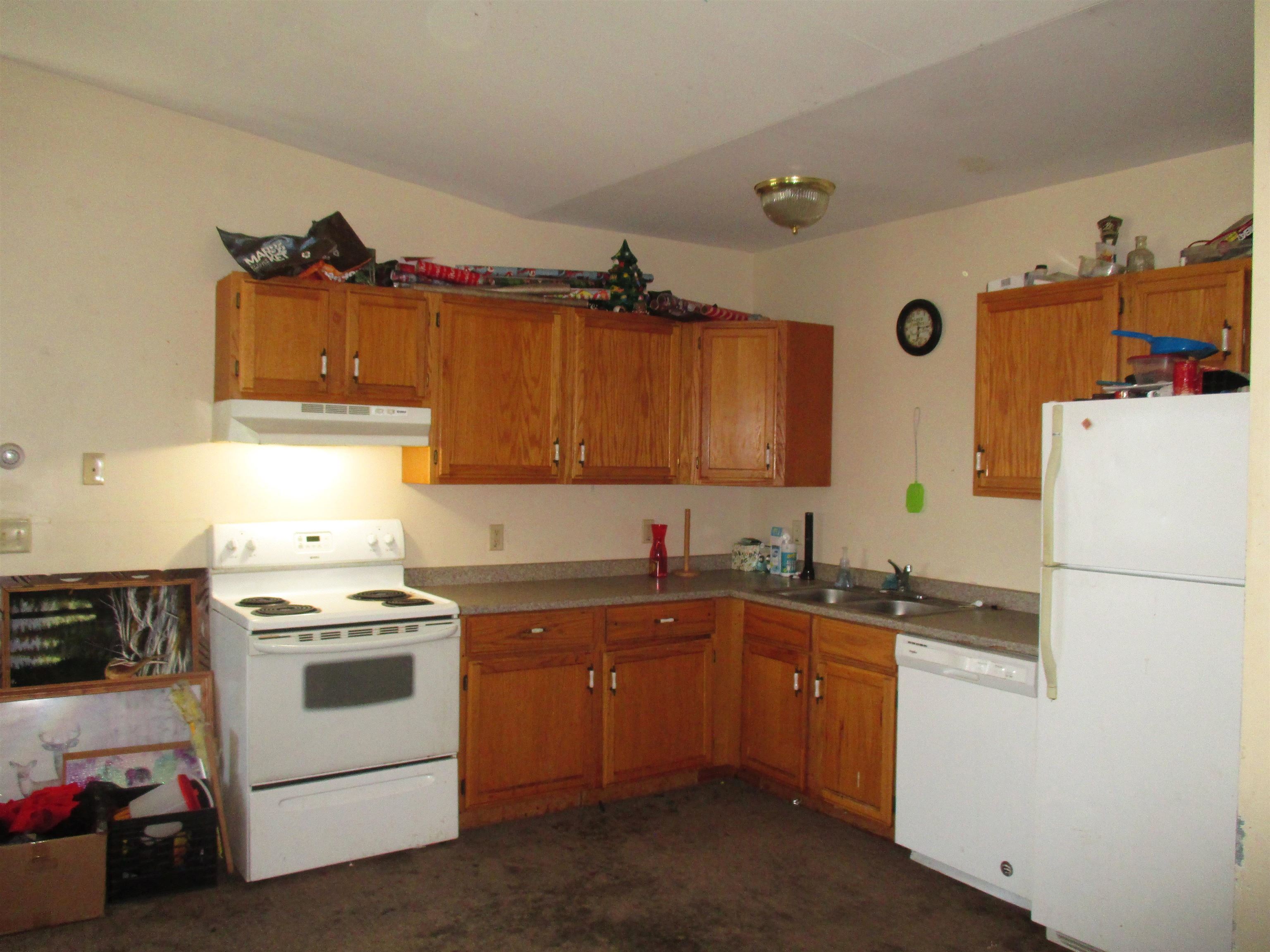 81 Main Street Troy, VT 05859 - Photo 10 of 24 Gallery Image 10