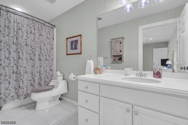 41 Dickinson Road Bernards, NJ 07920 - Photo 15 of 25