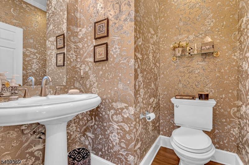 41 Dickinson Road Bernards, NJ 07920 - Photo 8 of 25