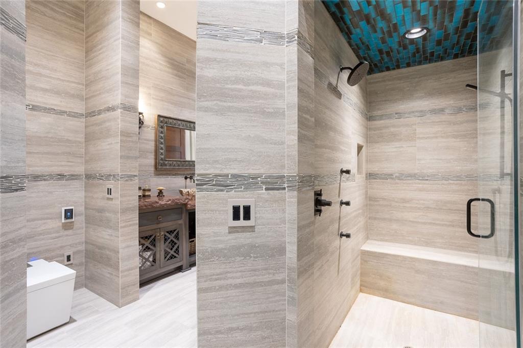 3084 George Williams Road Monroe, GA 30656 - Photo 21 of 55 a bathroom with a bathtub and shower