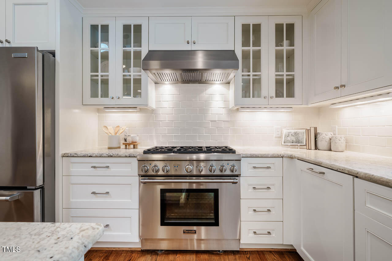 3804 Nottaway Road Durham, NC 27707 - Photo 11 of 52 3804NottawayRd-064