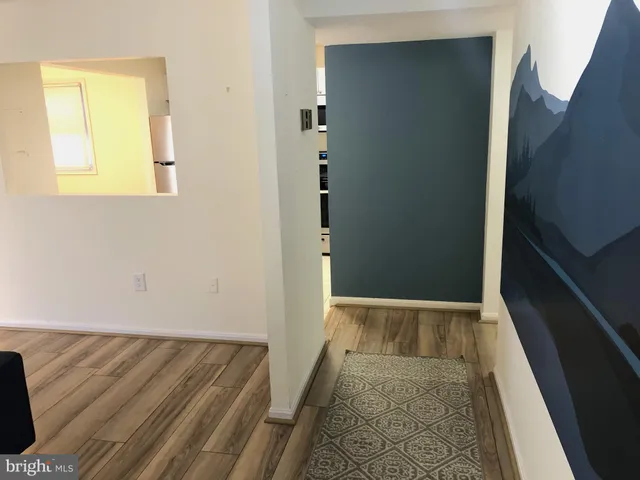 $1,850 | 884 Quince Orchard Boulevard, Unit T2, Gaithersburg, MD 20878