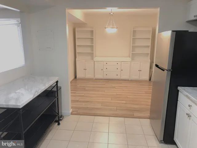 $1,850 | 884 Quince Orchard Boulevard, Unit T2, Gaithersburg, MD 20878