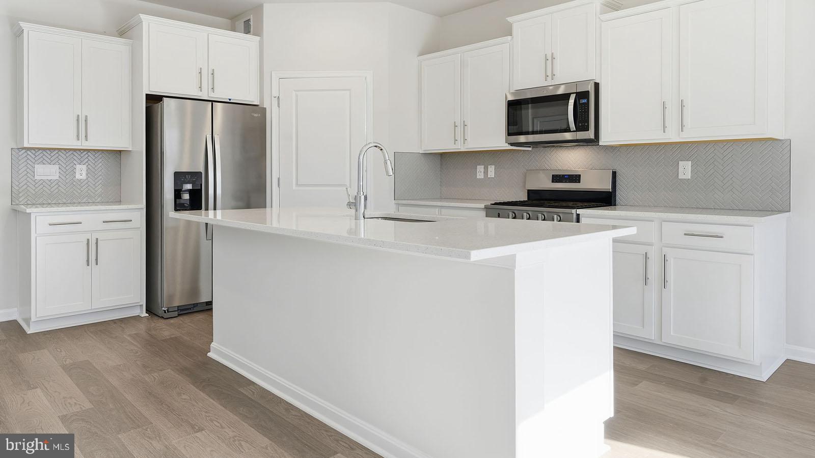 8110 Cypress Pt Drive Rosedale, MD 21237 - Photo 14 of 40