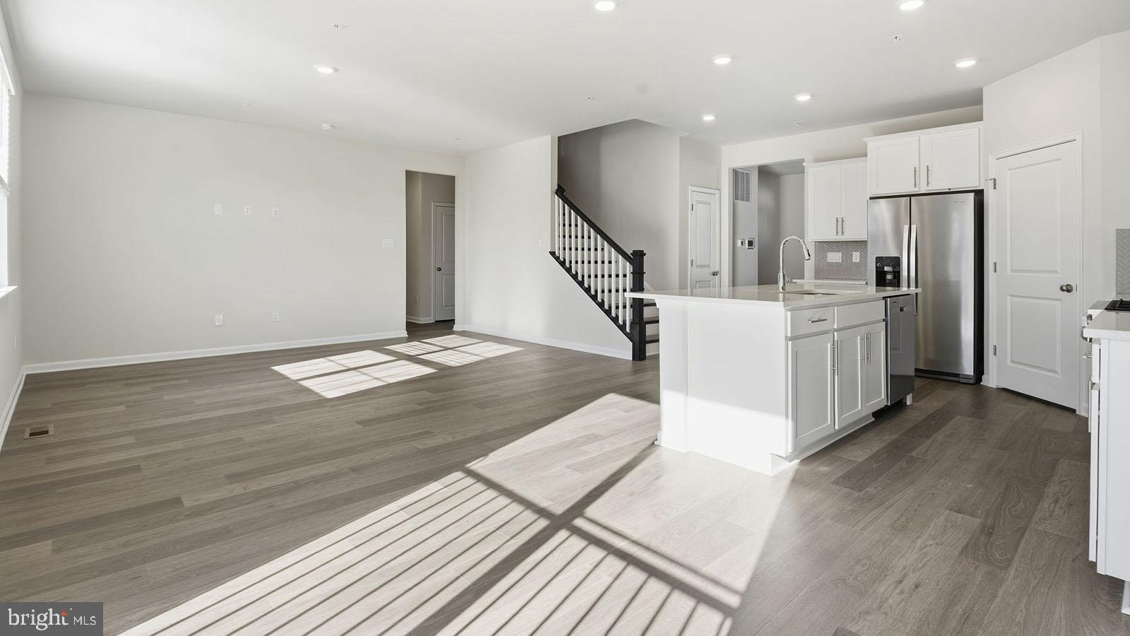 8110 Cypress Pt Drive Rosedale, MD 21237 - Photo 10 of 40