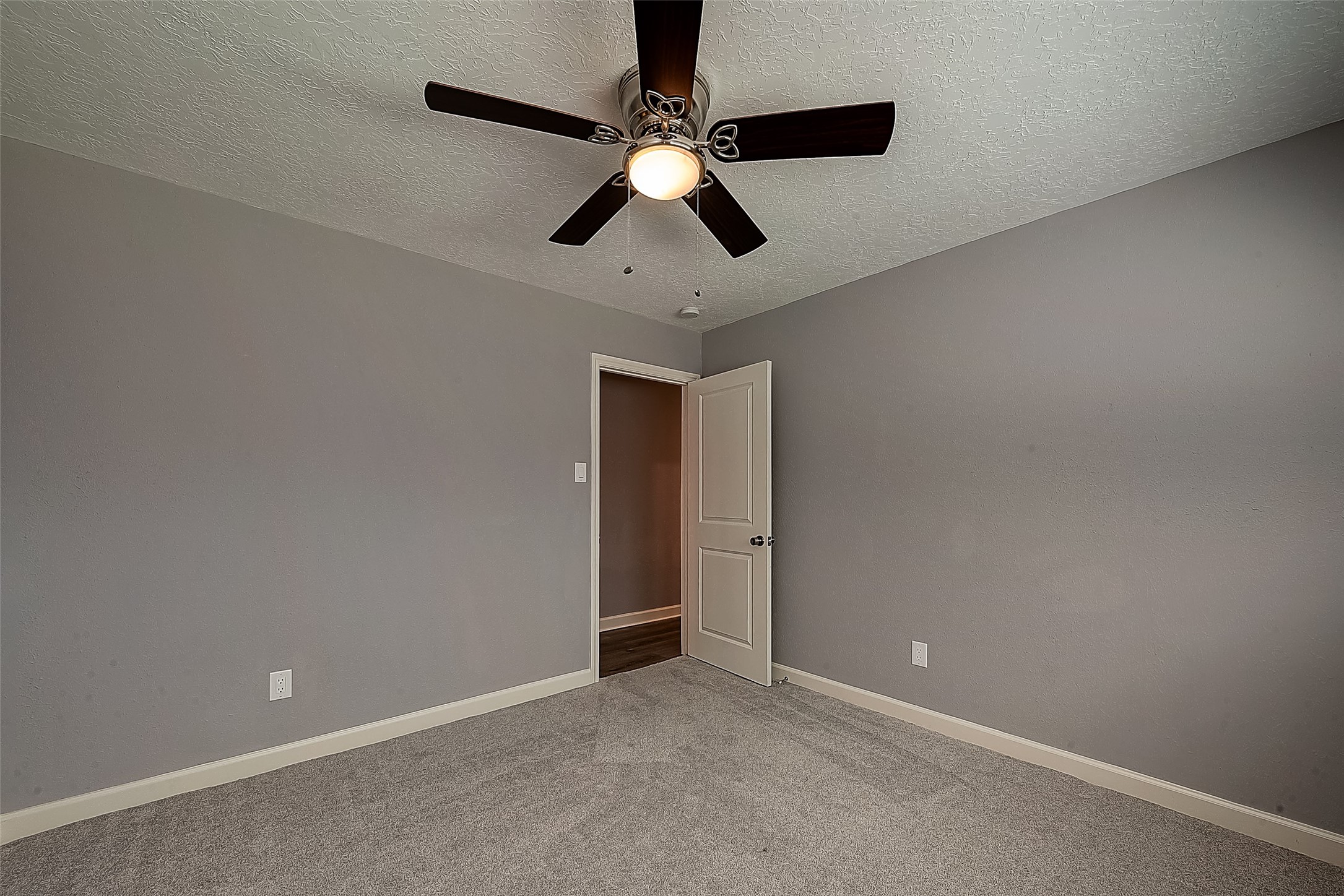 1623 Cherry Ridge Drive Houston, TX 77077 - Photo 13 of 44 an empty room