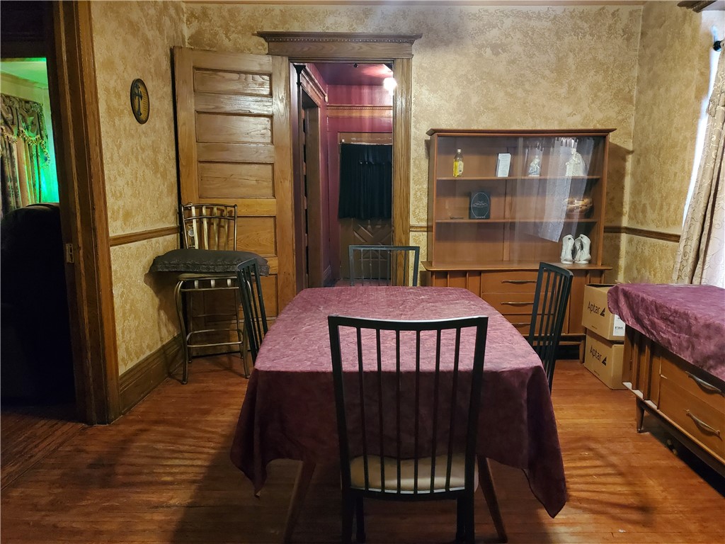 202 Parsells Avenue Rochester, NY 14609 - Photo 20 of 49 Dining room
