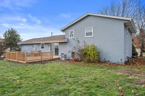 $359,900 | 2127 Bonnie Lane, Waukesha, WI 53188