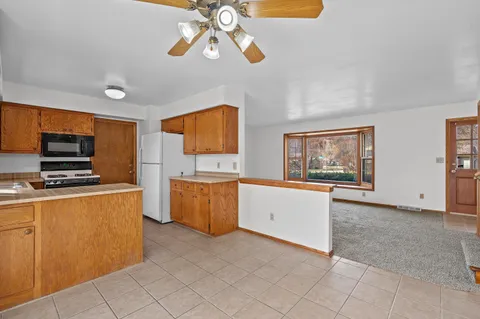 $359,900 | 2127 Bonnie Lane, Waukesha, WI 53188