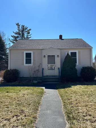 $489,000 | 20 Providence Avenue, Falmouth, ME 04105