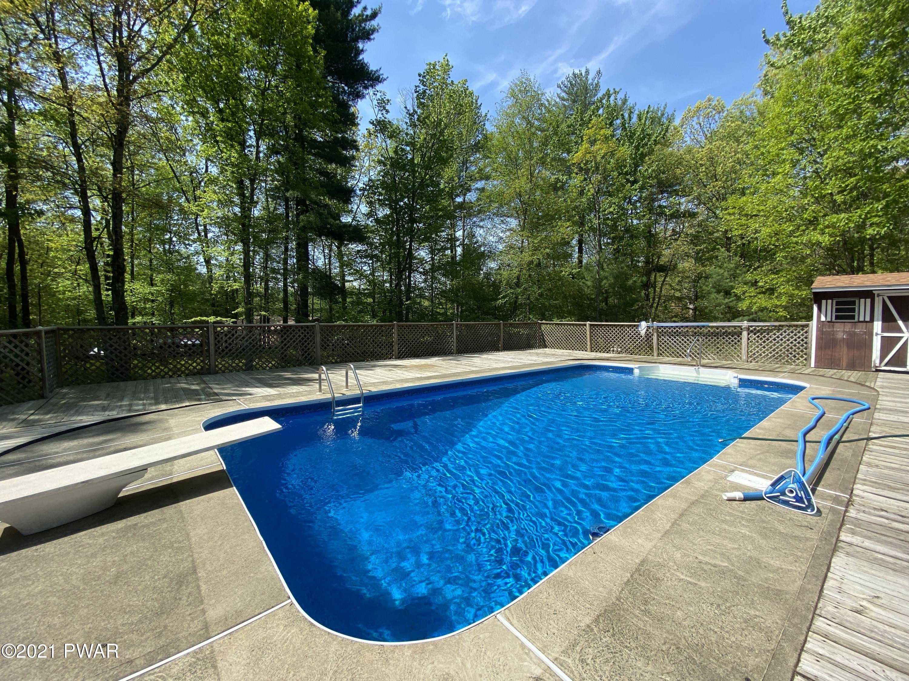 210 Crane Road Lakeville, PA 18438 - Photo 3 of 47