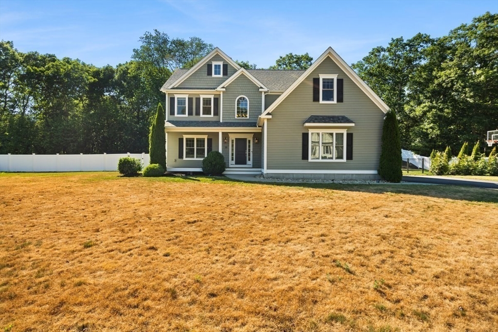16 Coach Road Plainville, MA 02762 - Photo 2 of 26