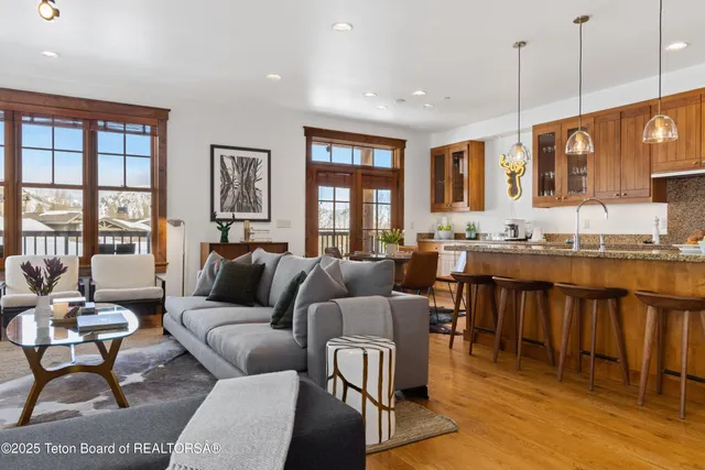 $3,995,000 | 524 Snow King Loop, Unit 241, Jackson, WY 83001