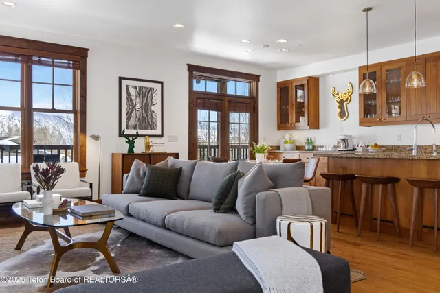 $3,995,000 | 524 Snow King Loop, Unit 241, Jackson, WY 83001