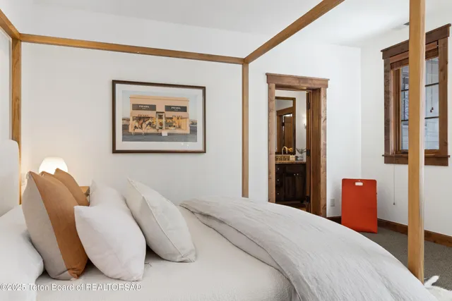 $3,995,000 | 524 Snow King Loop, Unit 241, Jackson, WY 83001