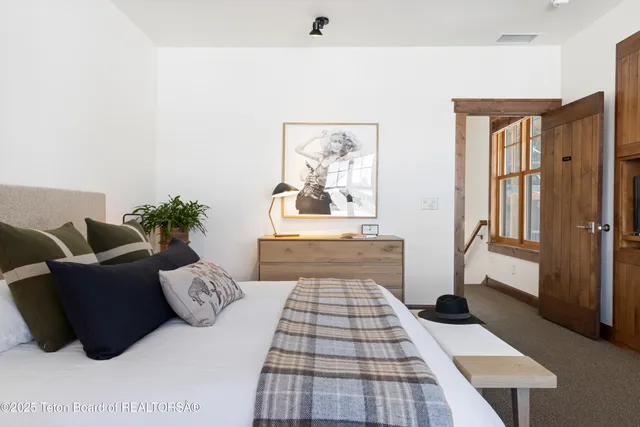 $3,995,000 | 524 Snow King Loop, Unit 241, Jackson, WY 83001