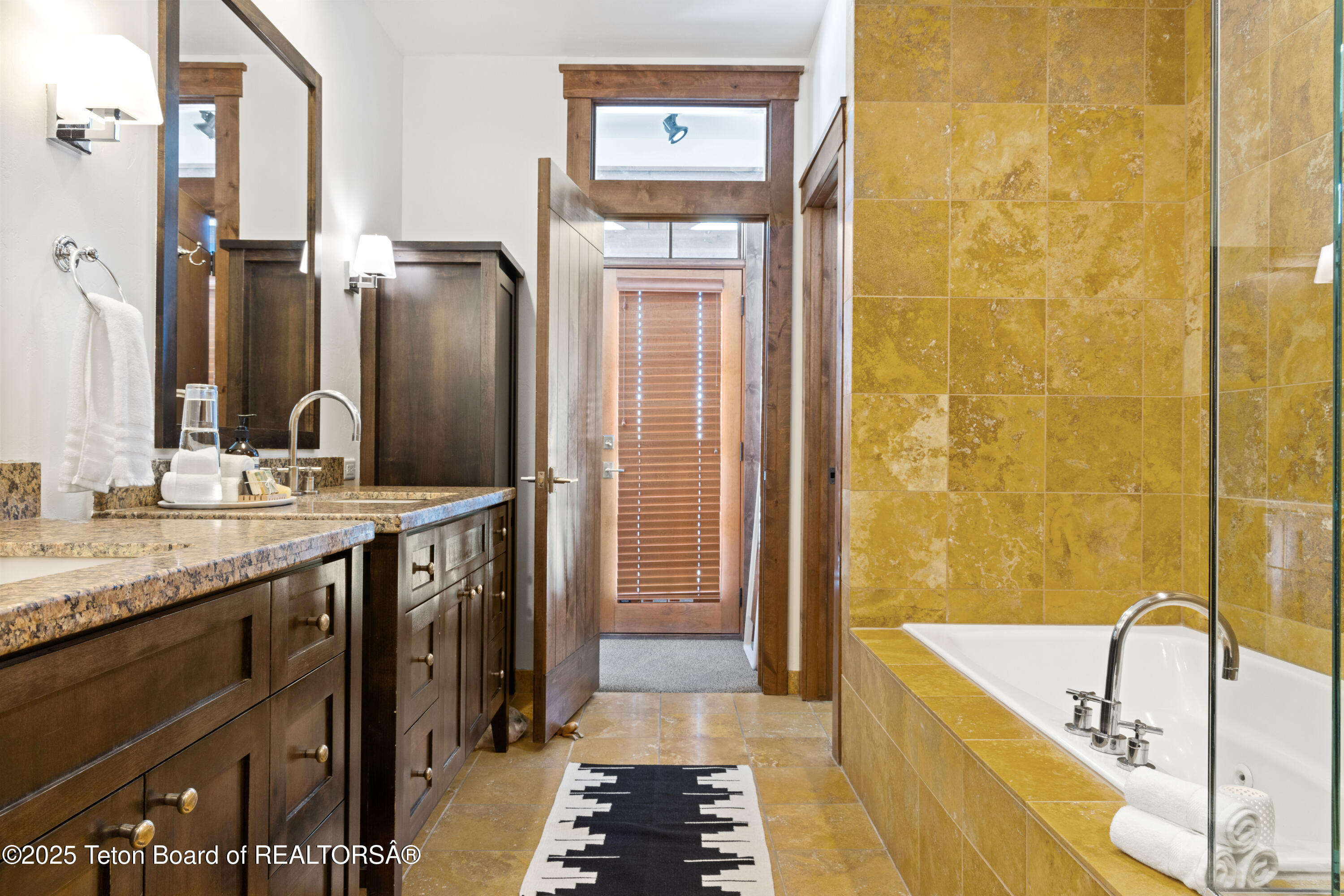 524 Snow King Loop, Unit 241 Jackson, WY 83001 - Photo 23 of 36 Bathroom 2