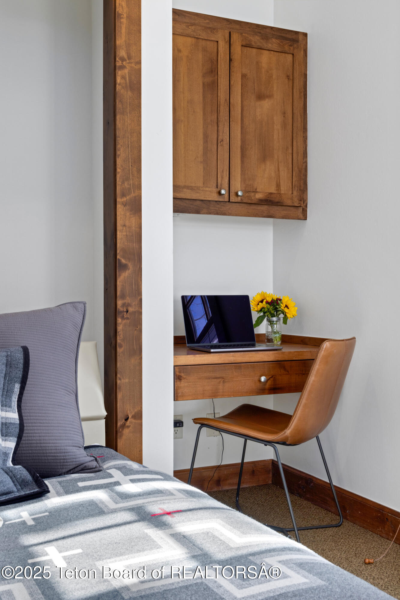 524 Snow King Loop, Unit 241 Jackson, WY 83001 - Photo 34 of 36 Bedroom 4 Desk